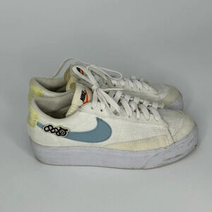 Nike Blazer Low Platform Next Nature Women's Sz 6 White/Boarder Blue DJ6376 100